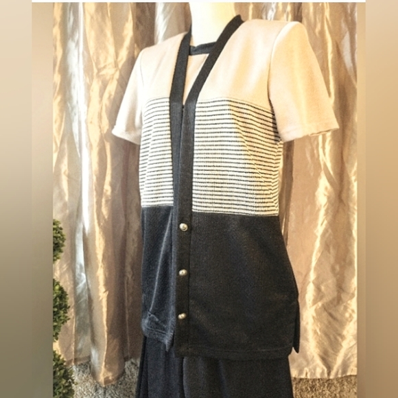 Alfred Dunner - Vintage Pants Suit - Short Sleeves & Blk Pants - 10 - Picture 12 of 12